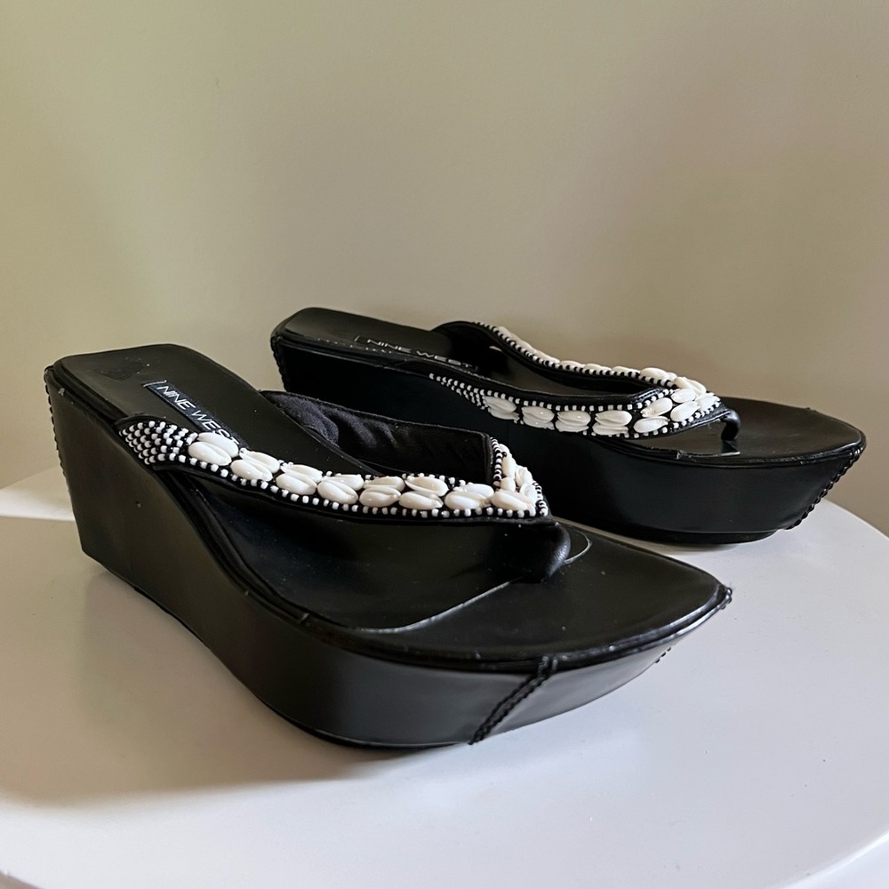 Vintage Platform Square Toed Thong Sandals With Seashells